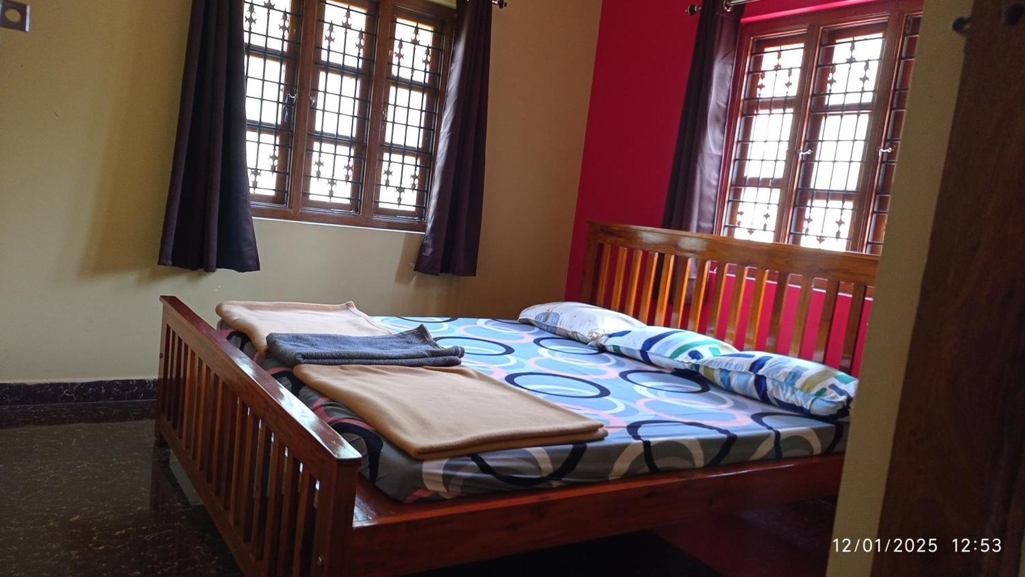 Homestay Nandana Gokarna  Bagian luar foto